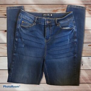 Blue Age Distressed High Rise Size 5